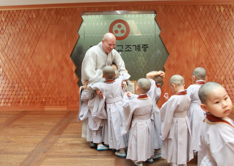 2014.04.23_조계사 보리수 새싹학교 동자스님 예방